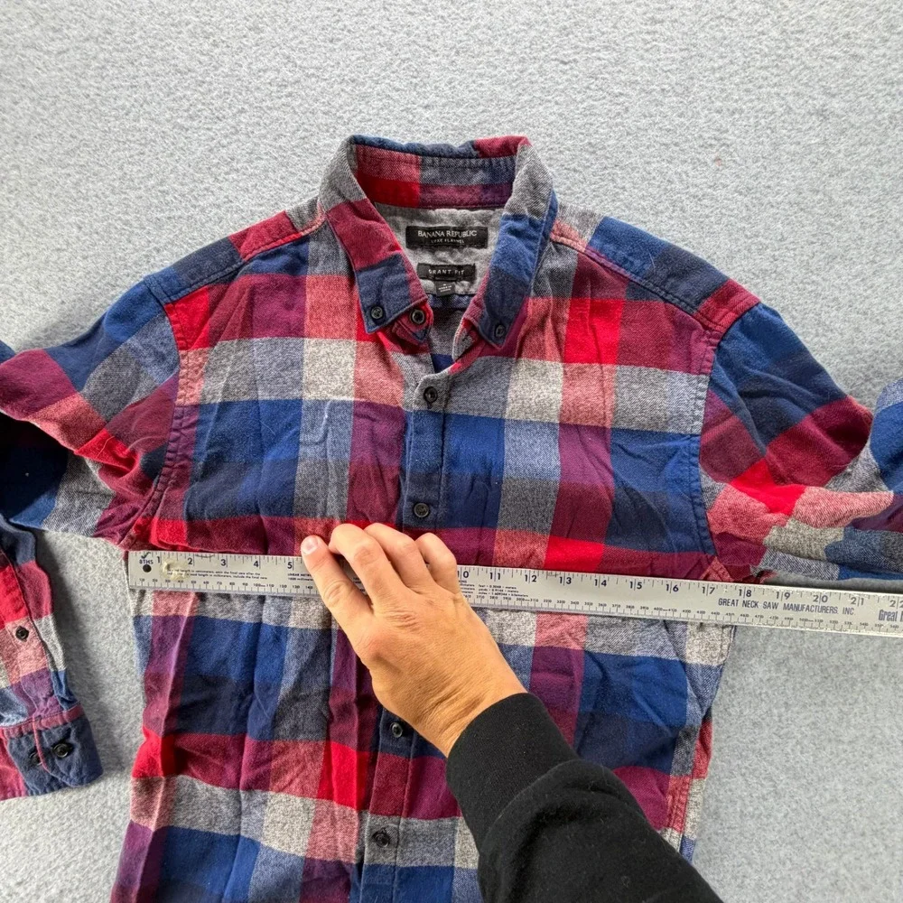 Banana Republic Mens Grant Fit Luxe Flannel Plaid Button Down Shirt Red Blue S
